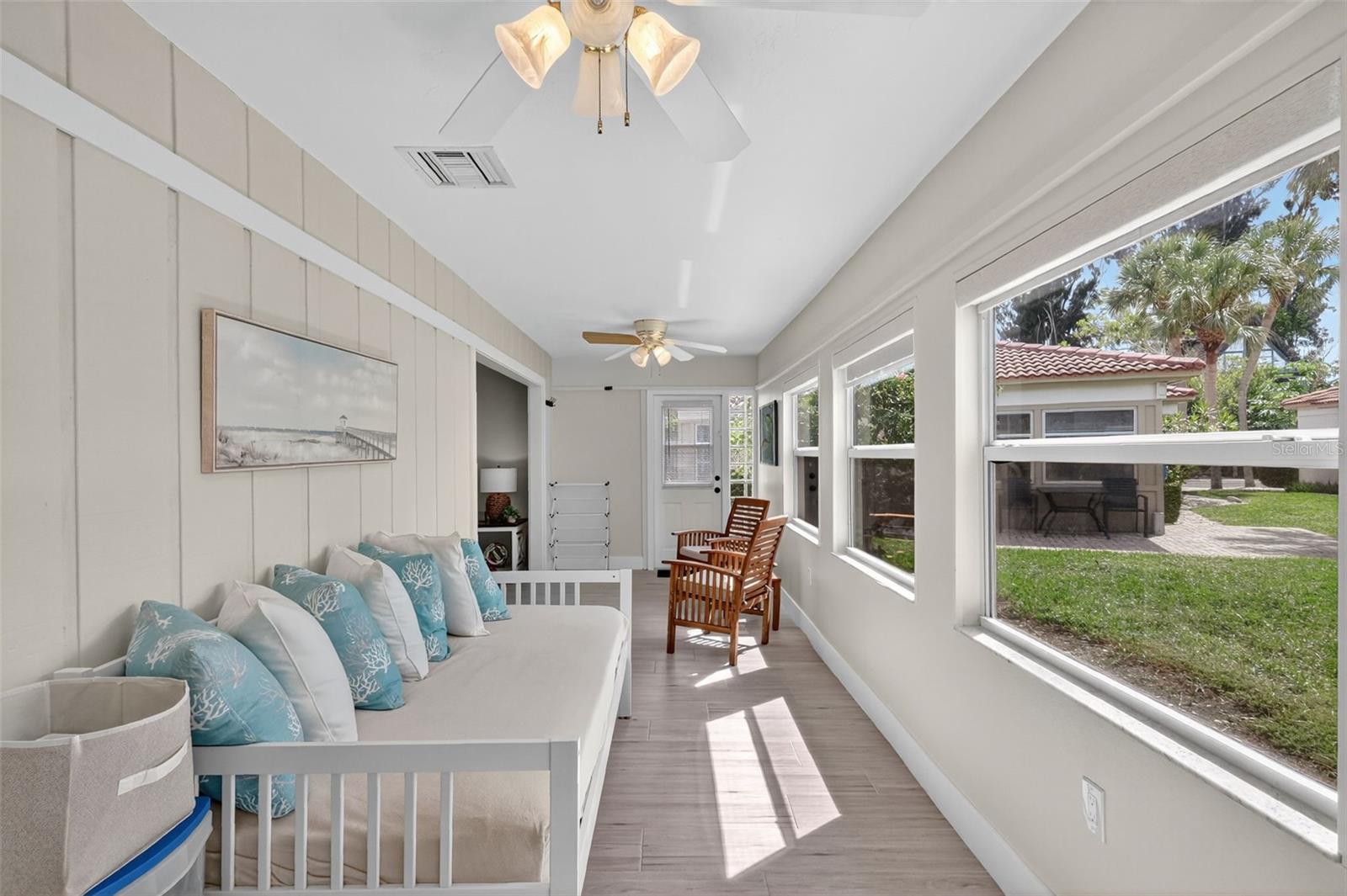 Image 15 of 39 For 161 Vista Hermosa Circle 26-a