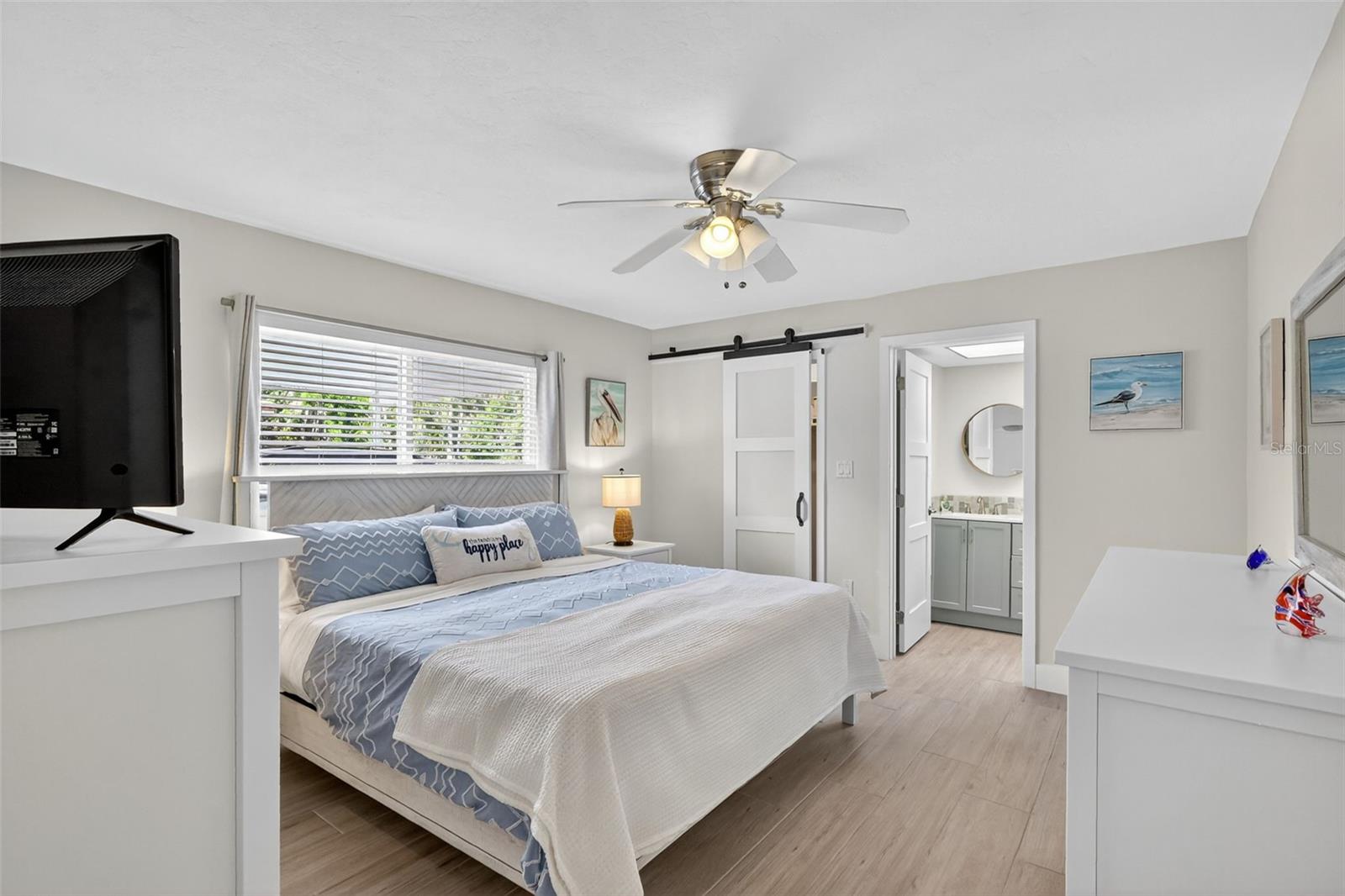 Image 19 of 39 For 161 Vista Hermosa Circle 26-a