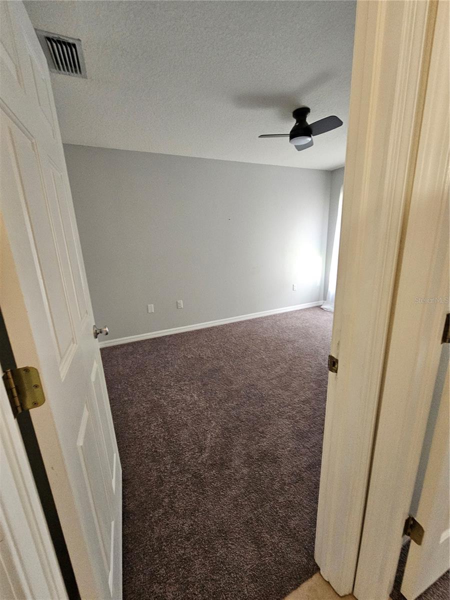 Image 33 of 58 For 3943 Day Bridge Place