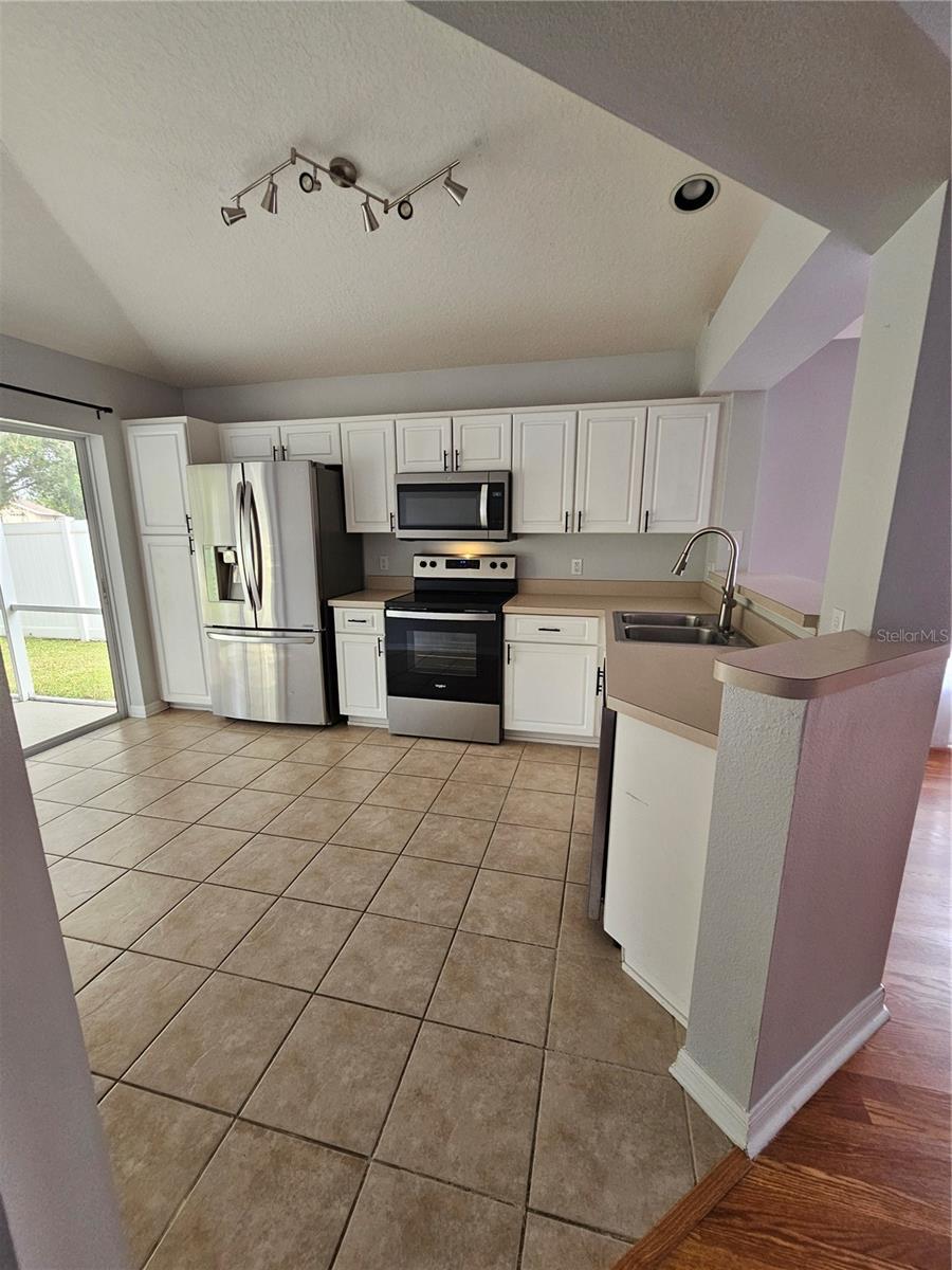 Image 40 of 58 For 3943 Day Bridge Place