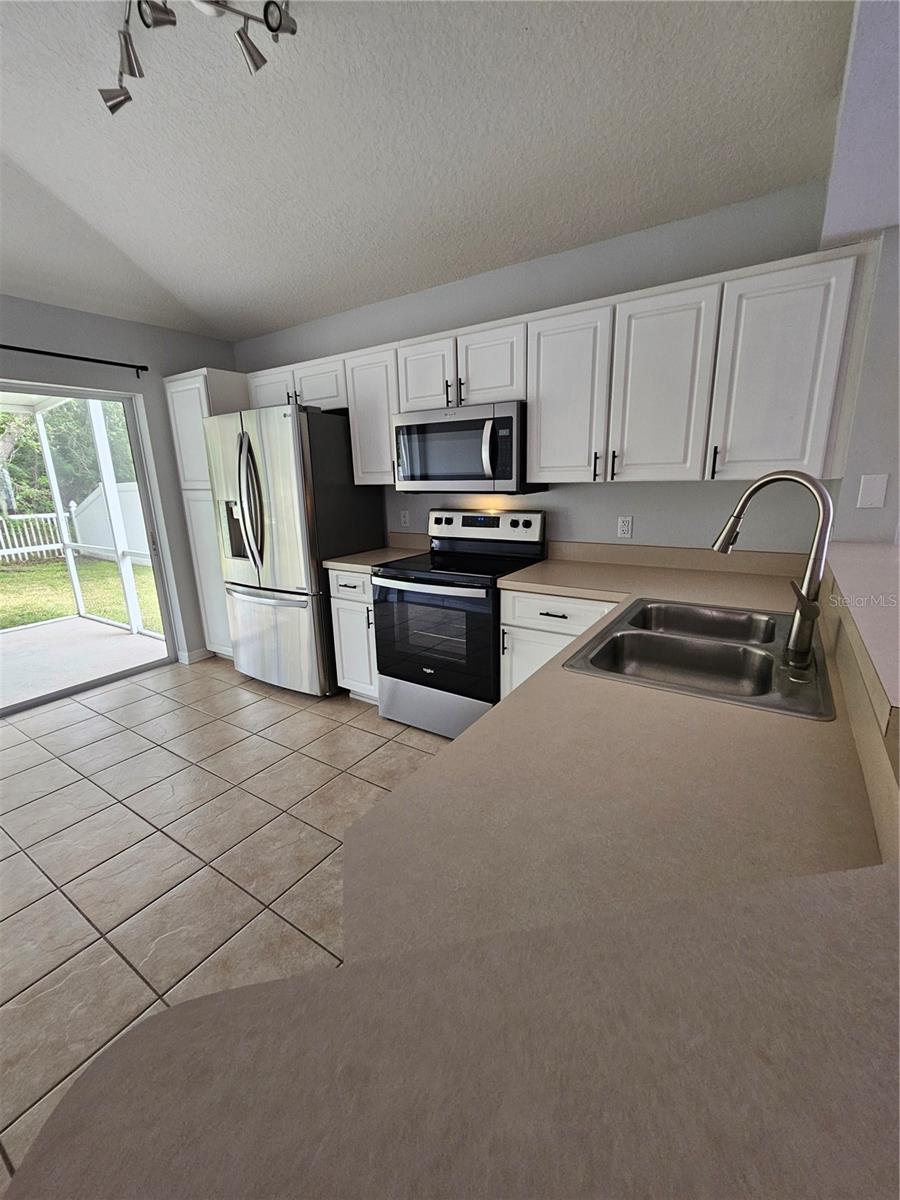 Image 43 of 58 For 3943 Day Bridge Place