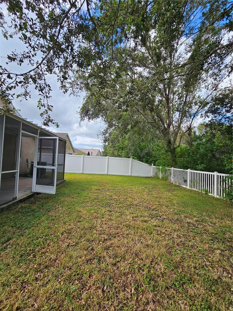 Image 49 of 58 For 3943 Day Bridge Place