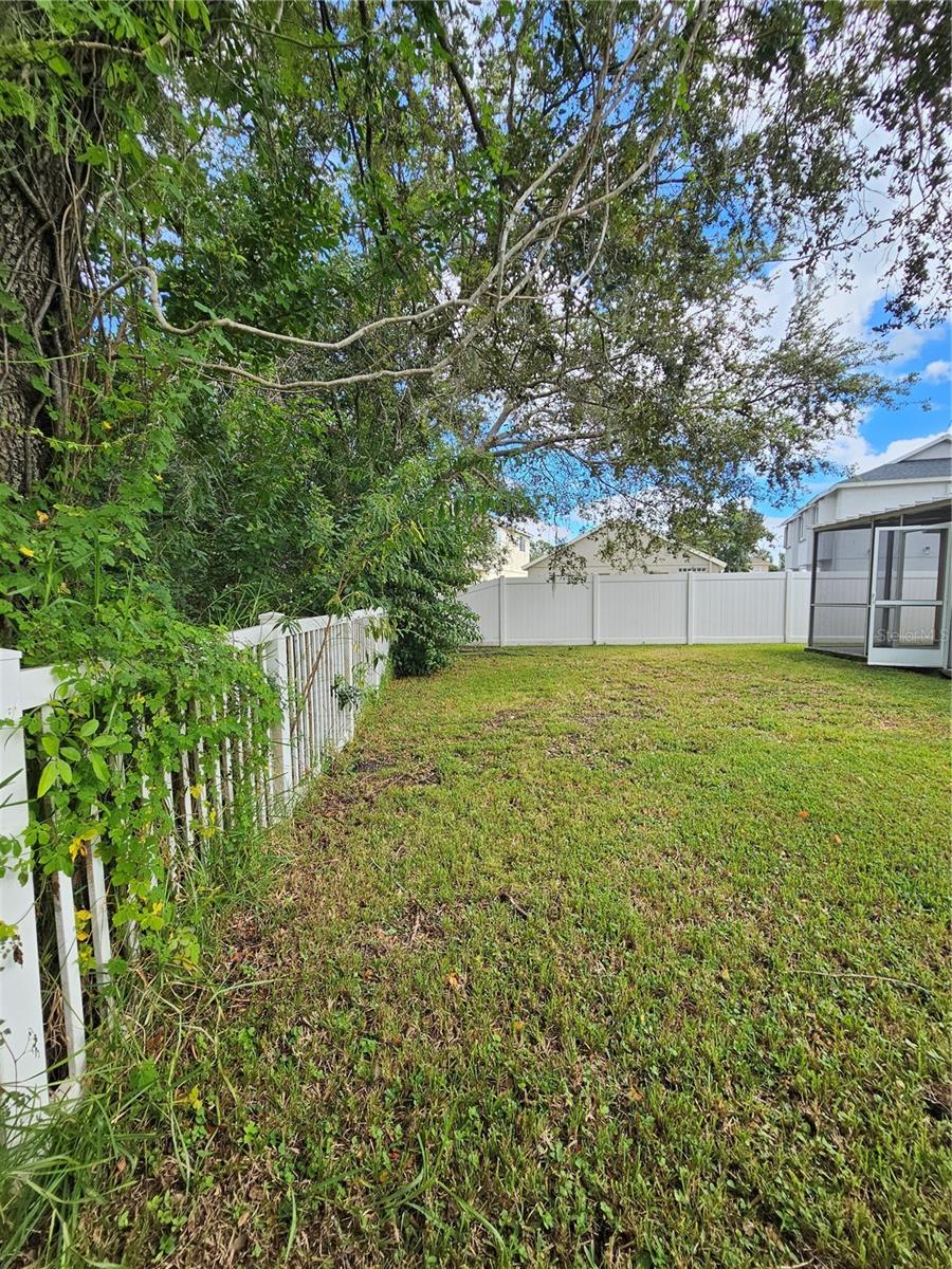 Image 52 of 58 For 3943 Day Bridge Place