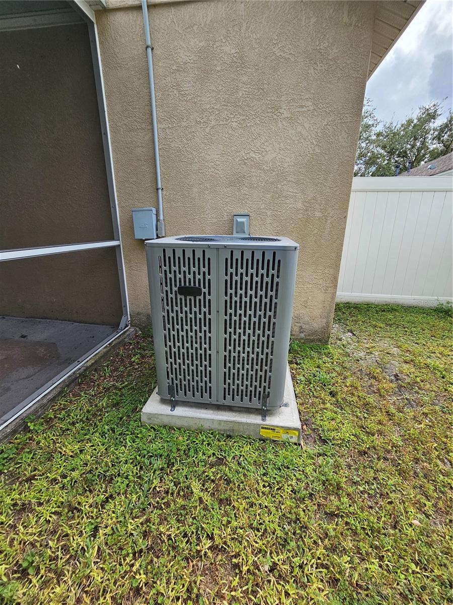 Image 54 of 58 For 3943 Day Bridge Place