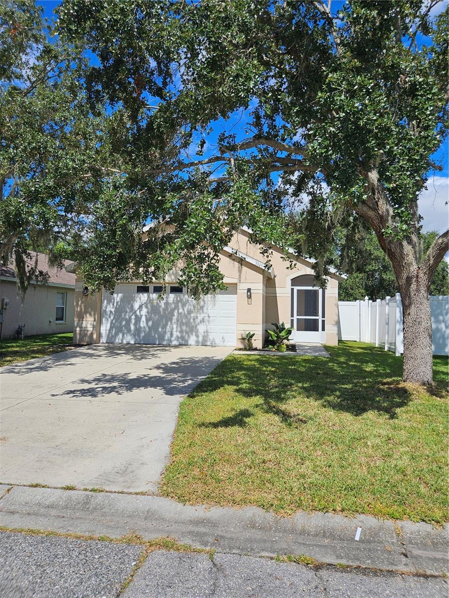 Image 7 of 58 For 3943 Day Bridge Place