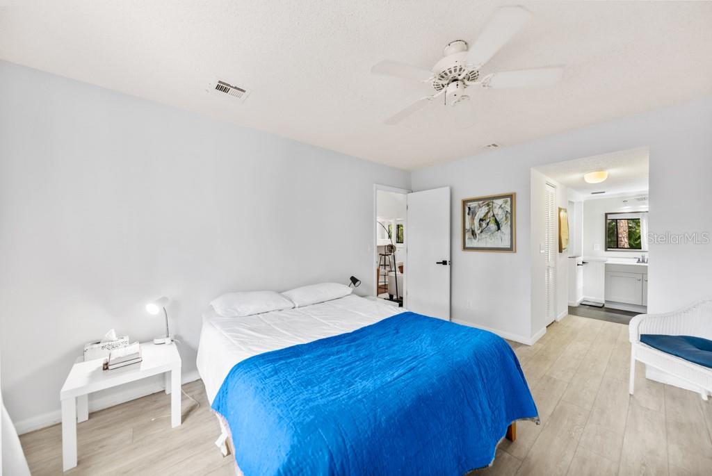 Image 14 of 37 For 1711 Pelican Cove Road 443