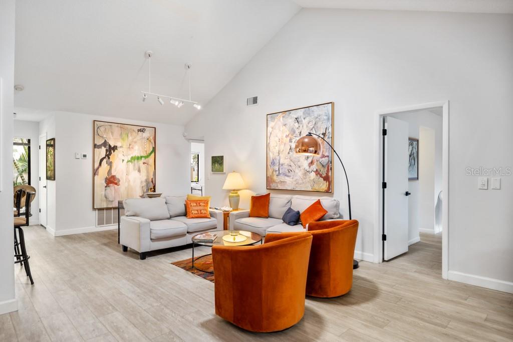 Image 3 of 37 For 1711 Pelican Cove Road 443