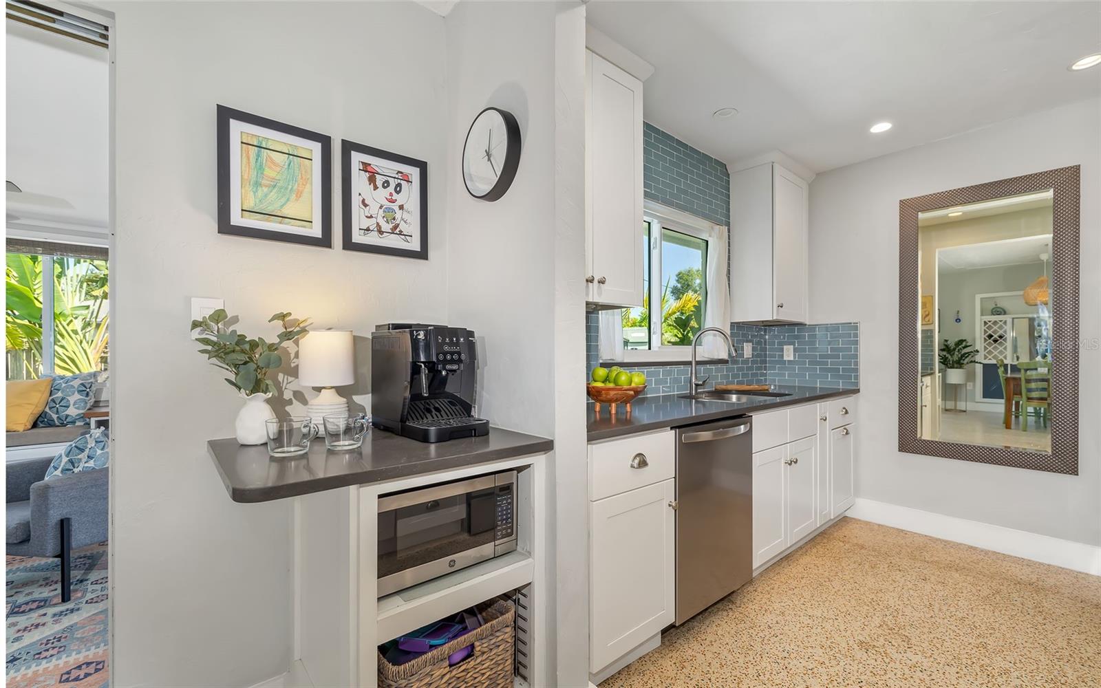 Image 16 of 43 For 2609 Hibiscus Street