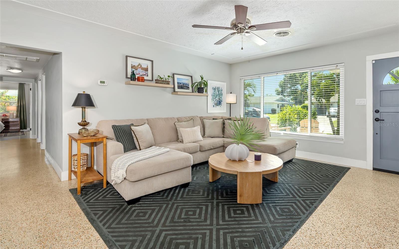 Image 20 of 43 For 2609 Hibiscus Street