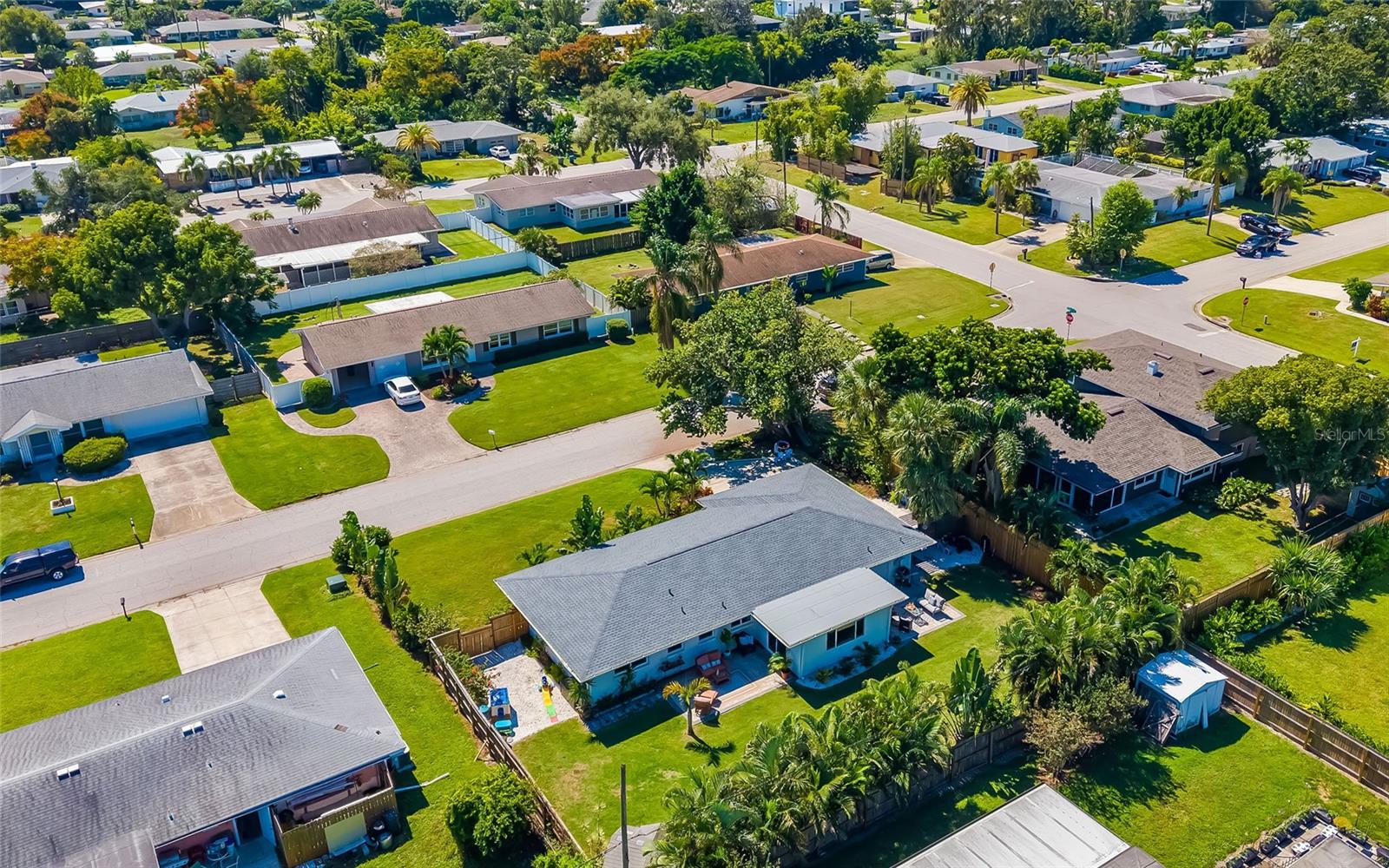 Image 37 of 43 For 2609 Hibiscus Street