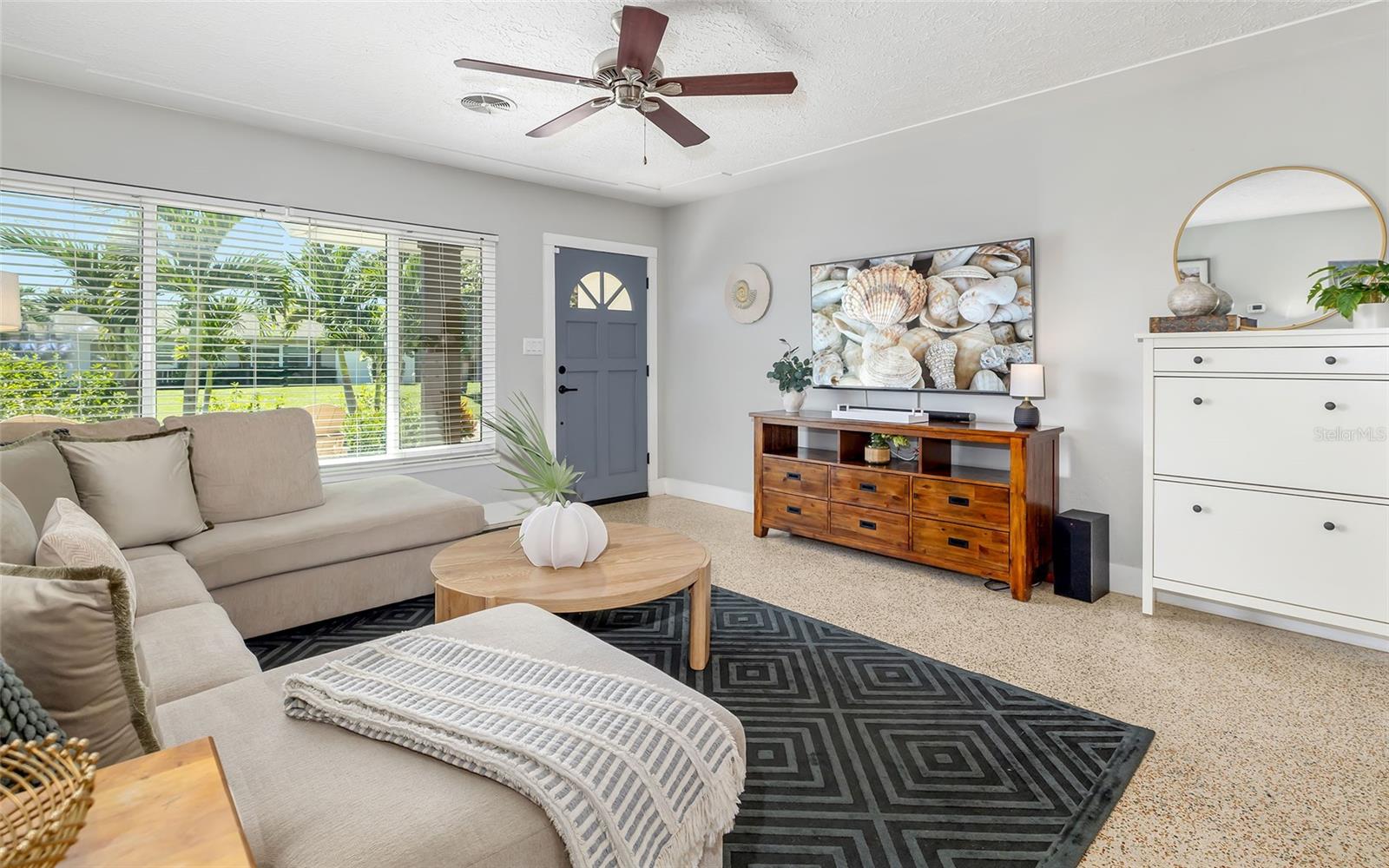 Image 7 of 43 For 2609 Hibiscus Street