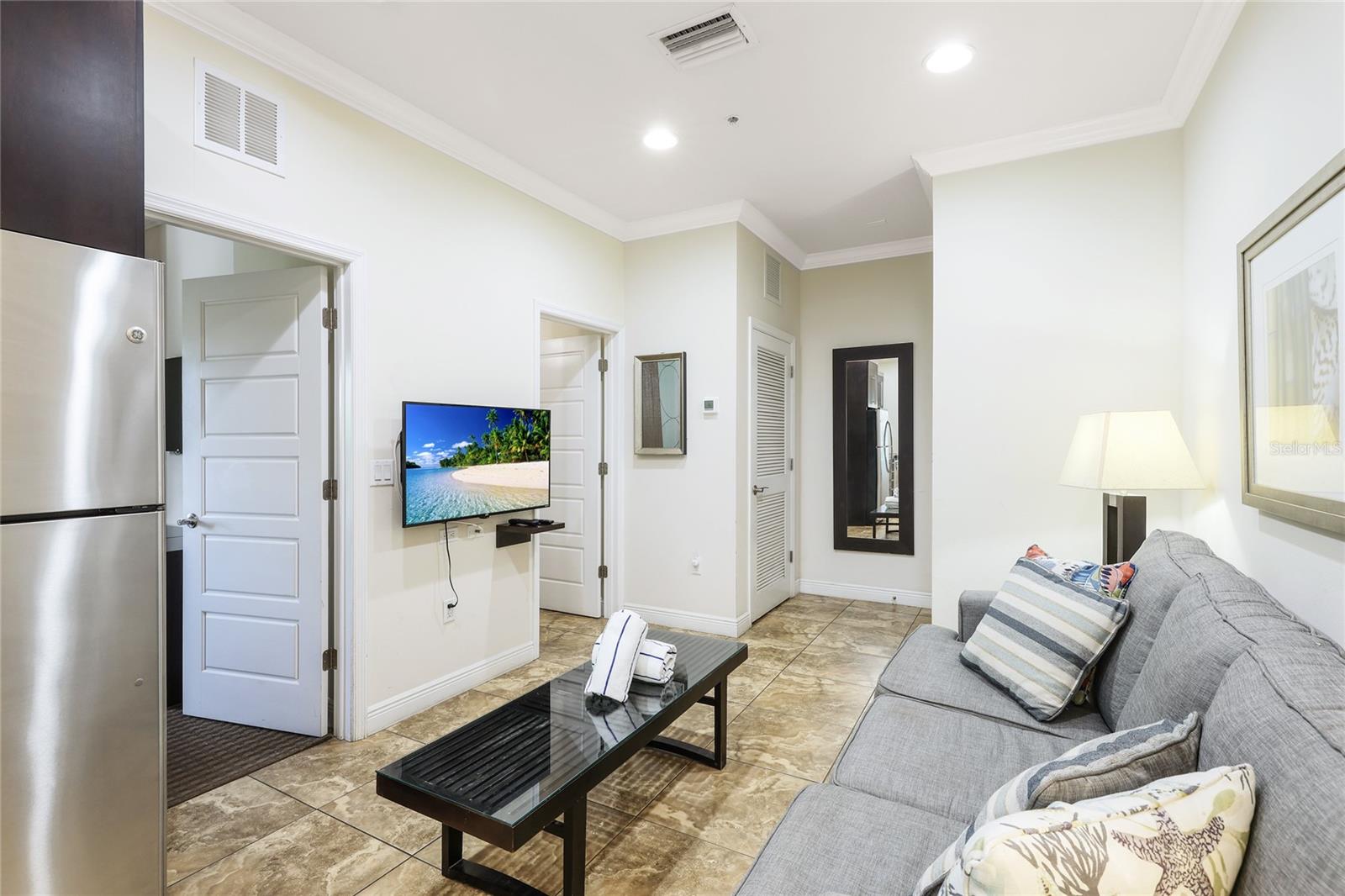 Image 11 of 21 For 1020 Sun N Sea Drive 102
