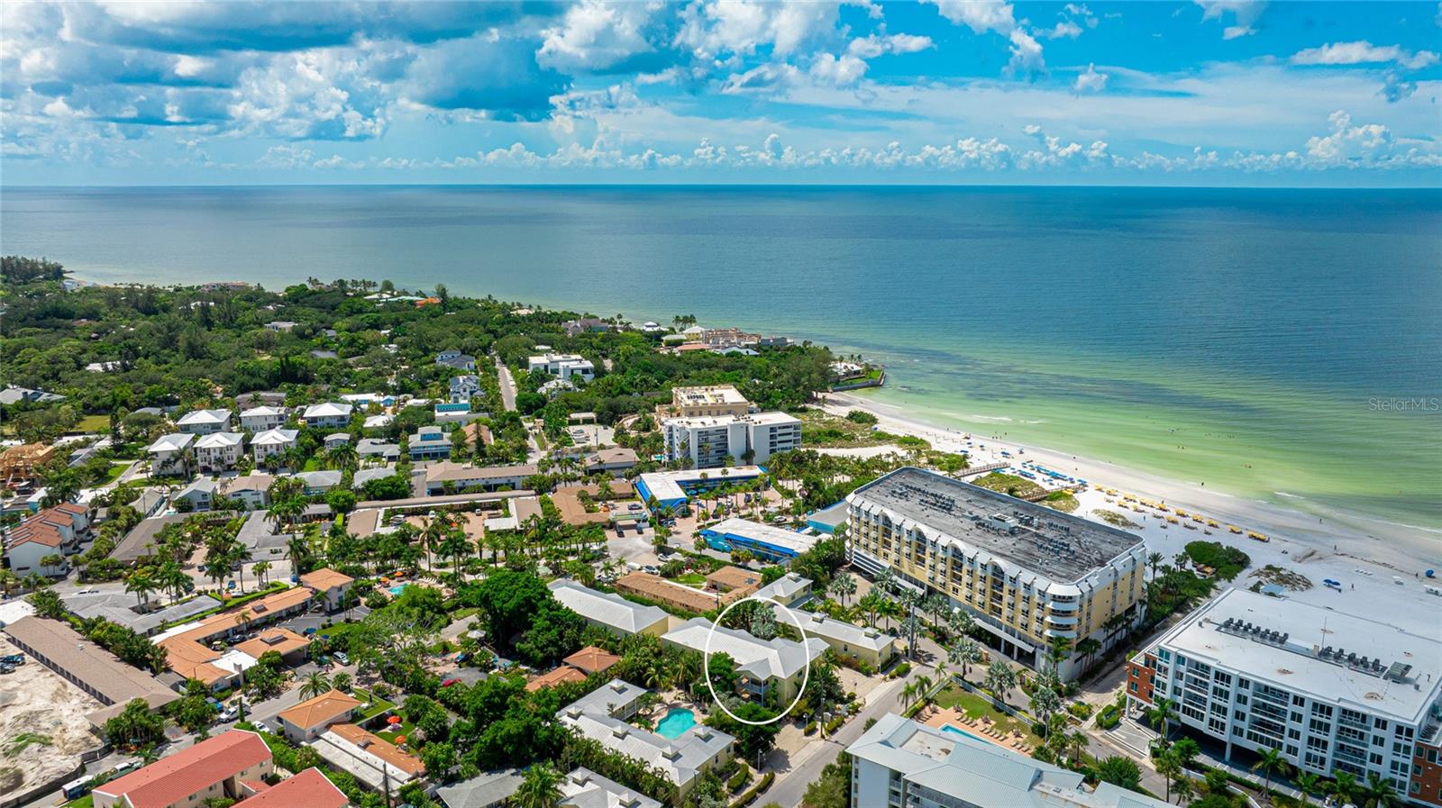 Image 3 of 21 For 1020 Sun N Sea Drive 102