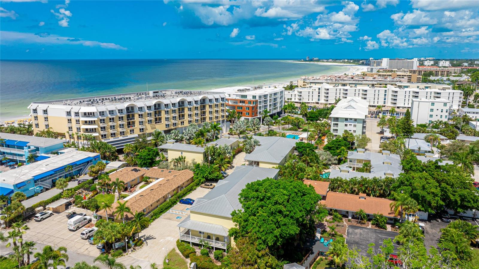 Image 6 of 21 For 1020 Sun N Sea Drive 102