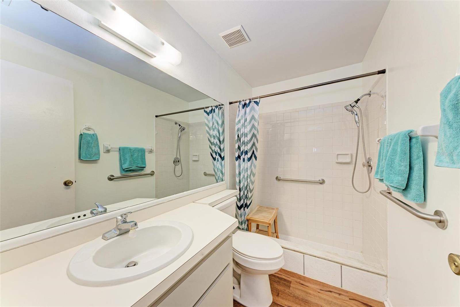 Image 10 of 53 For 1705 Curry Avenue 85