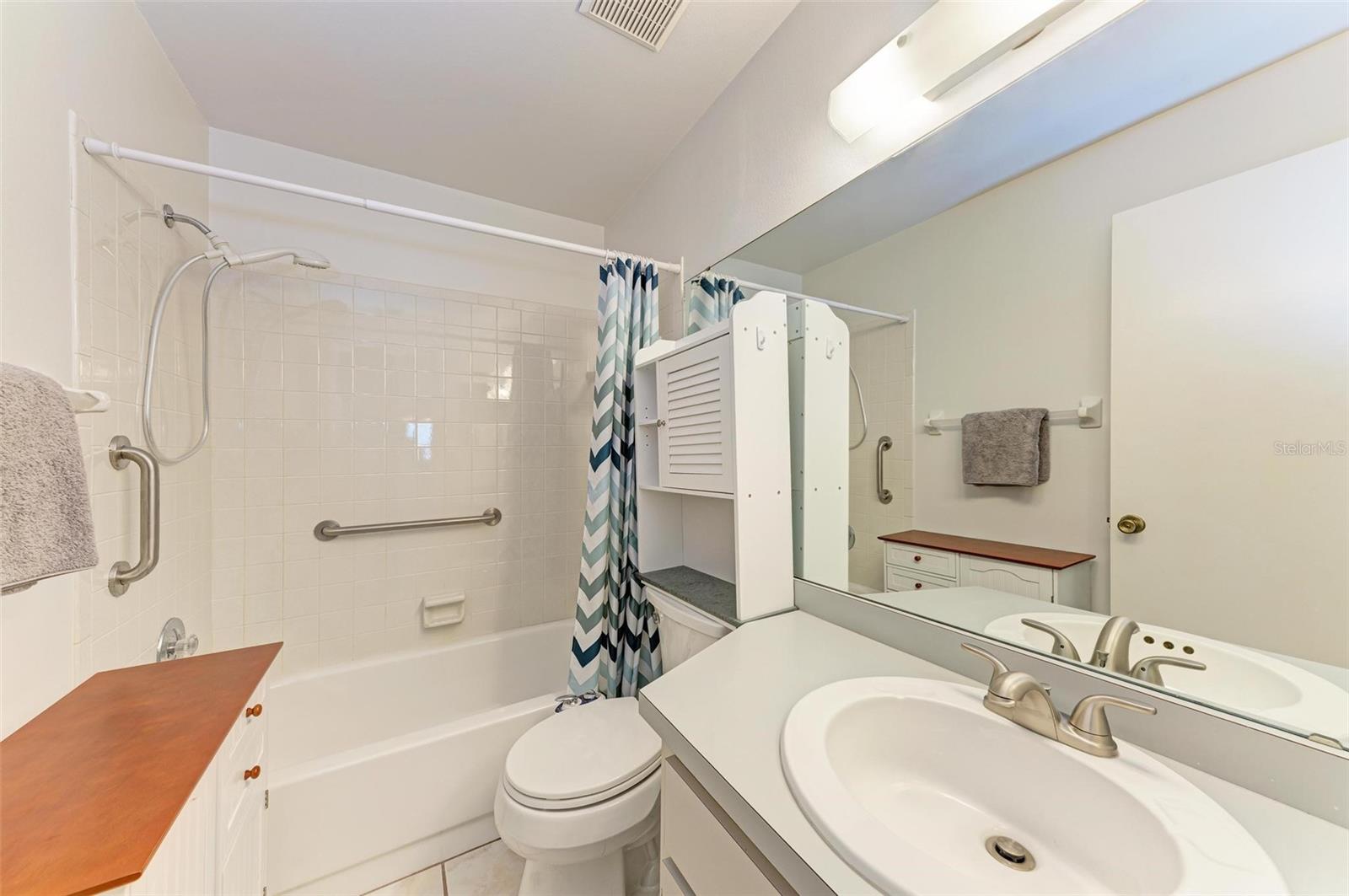 Image 13 of 53 For 1705 Curry Avenue 85