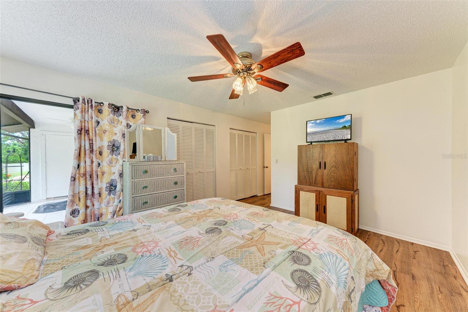 Image 14 of 53 For 1705 Curry Avenue 85