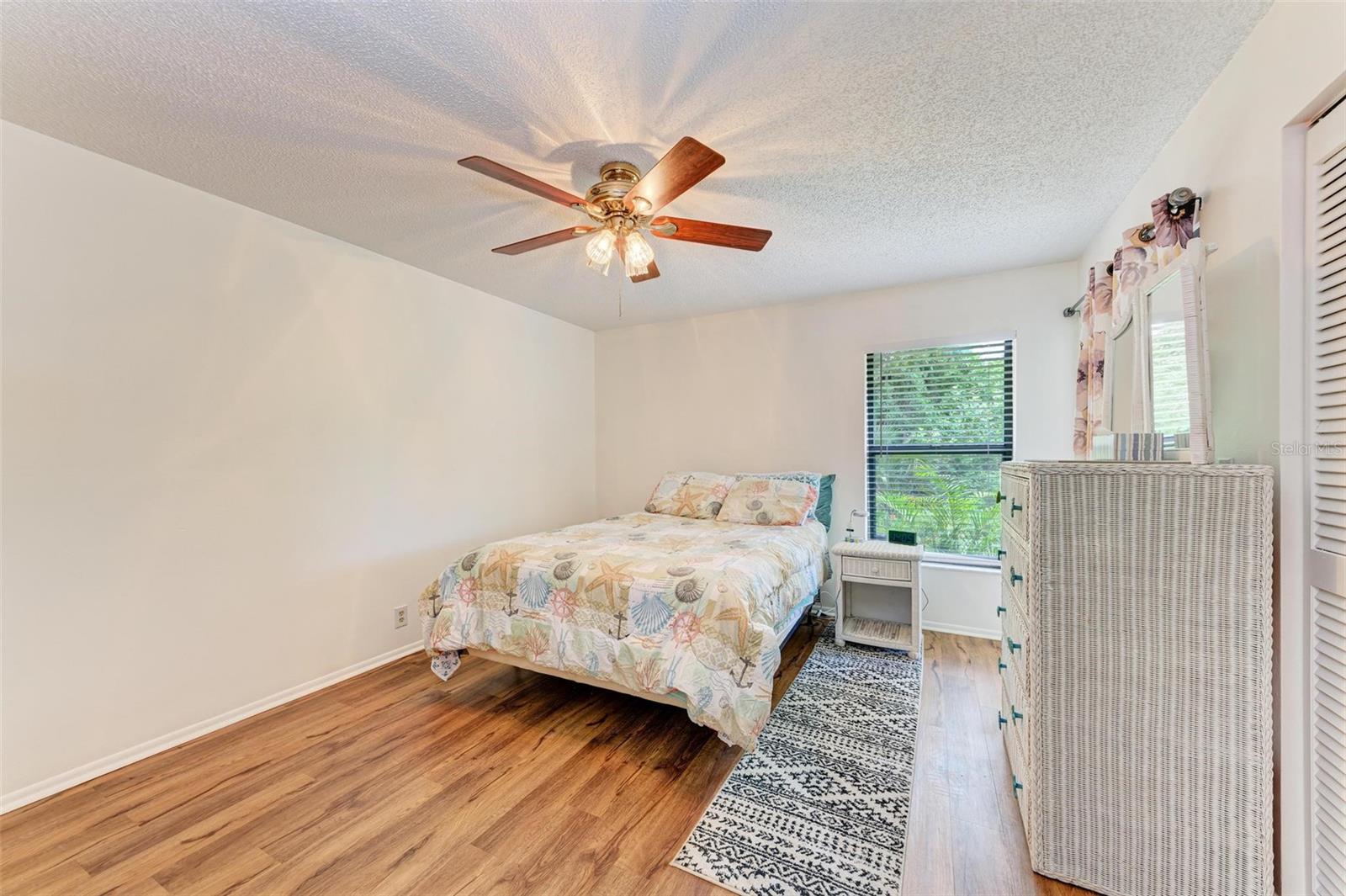 Image 17 of 53 For 1705 Curry Avenue 85