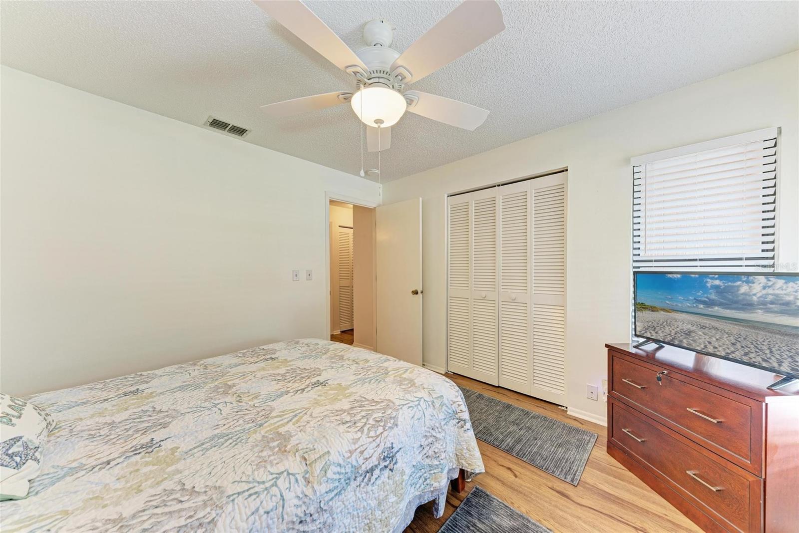 Image 19 of 53 For 1705 Curry Avenue 85