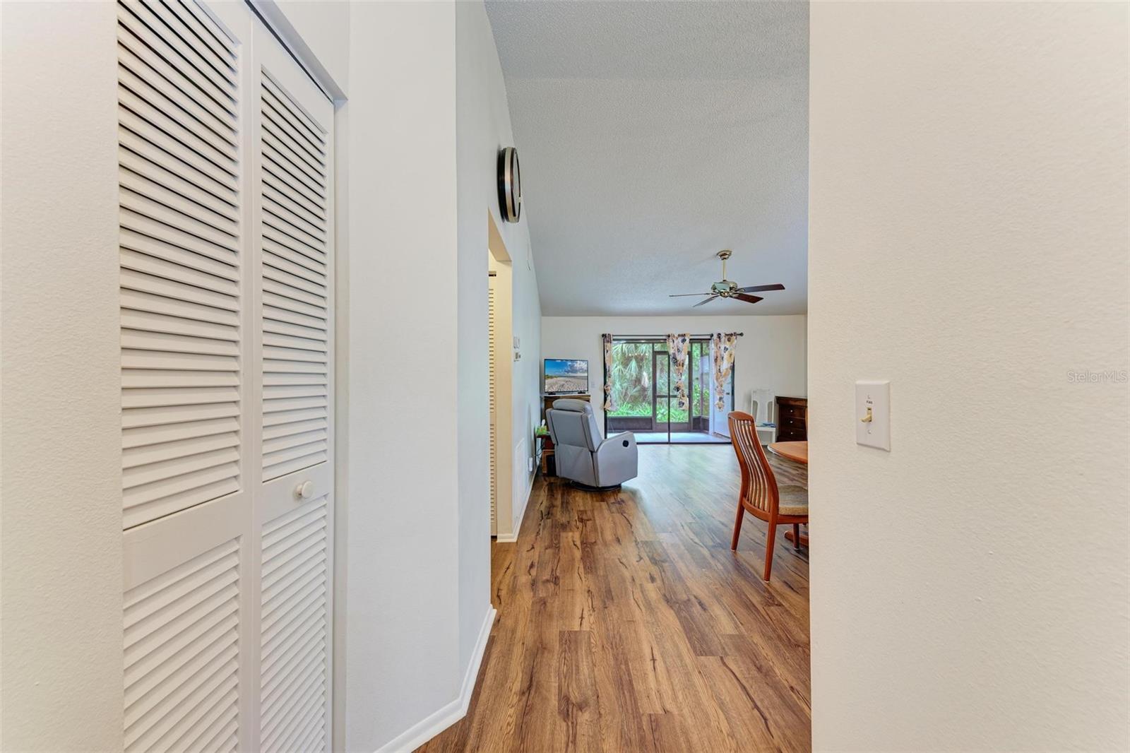 Image 45 of 53 For 1705 Curry Avenue 85