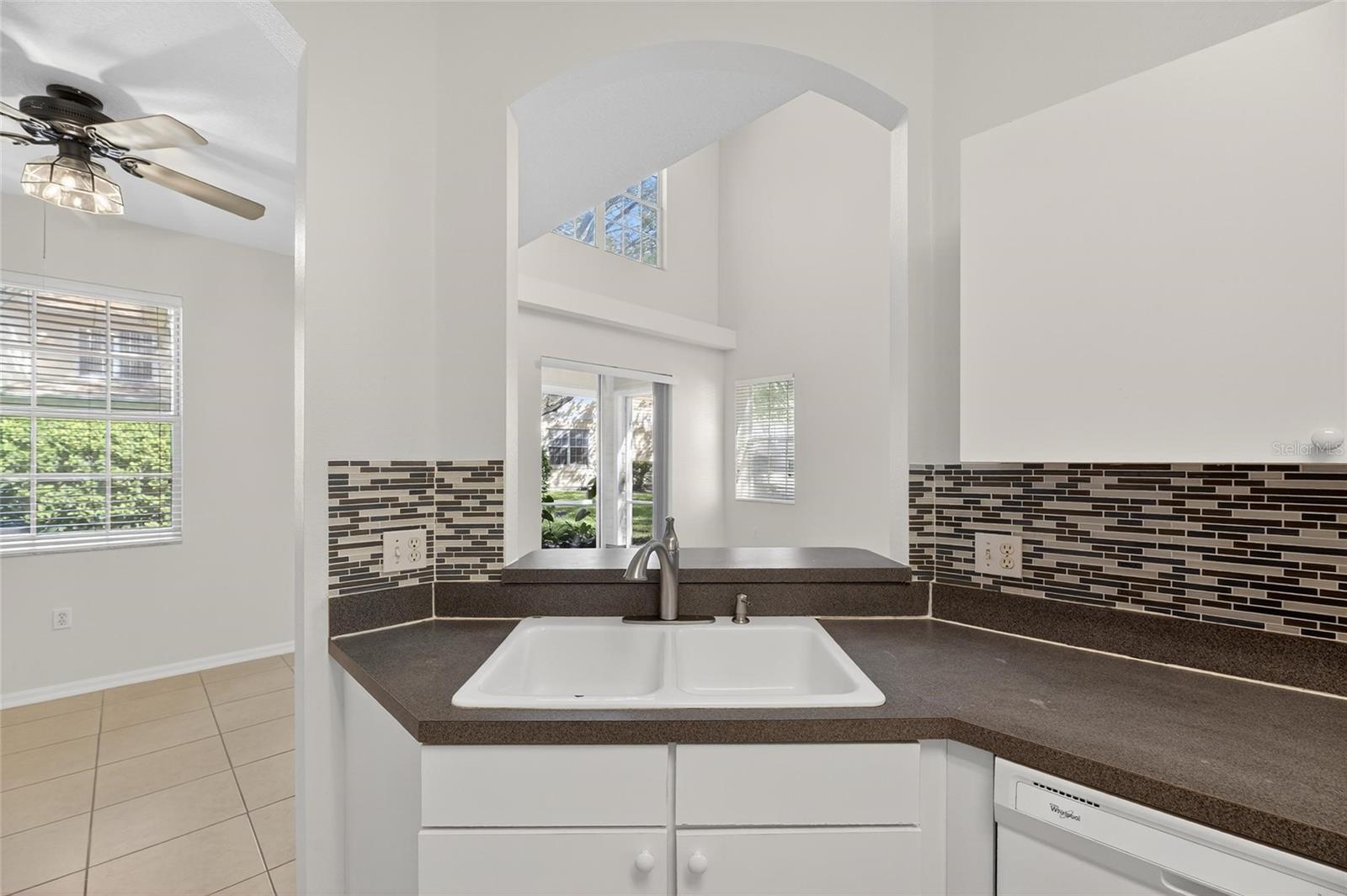 Image 12 of 52 For 6418 Rosefinch Court 103