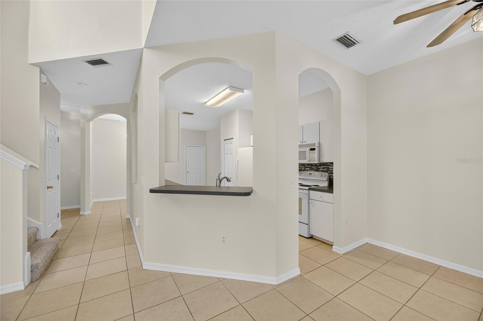 Image 14 of 52 For 6418 Rosefinch Court 103