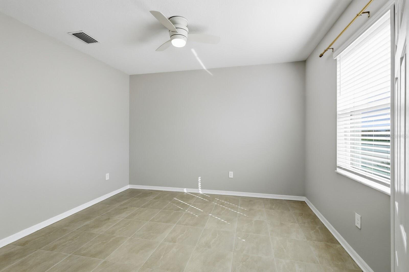 Image 9 of 38 For 1782 Spreader Lane