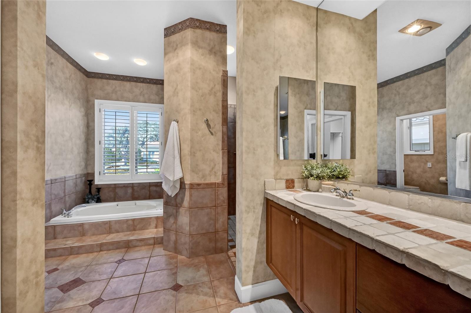 Image 27 of 78 For 5245 88th Street E