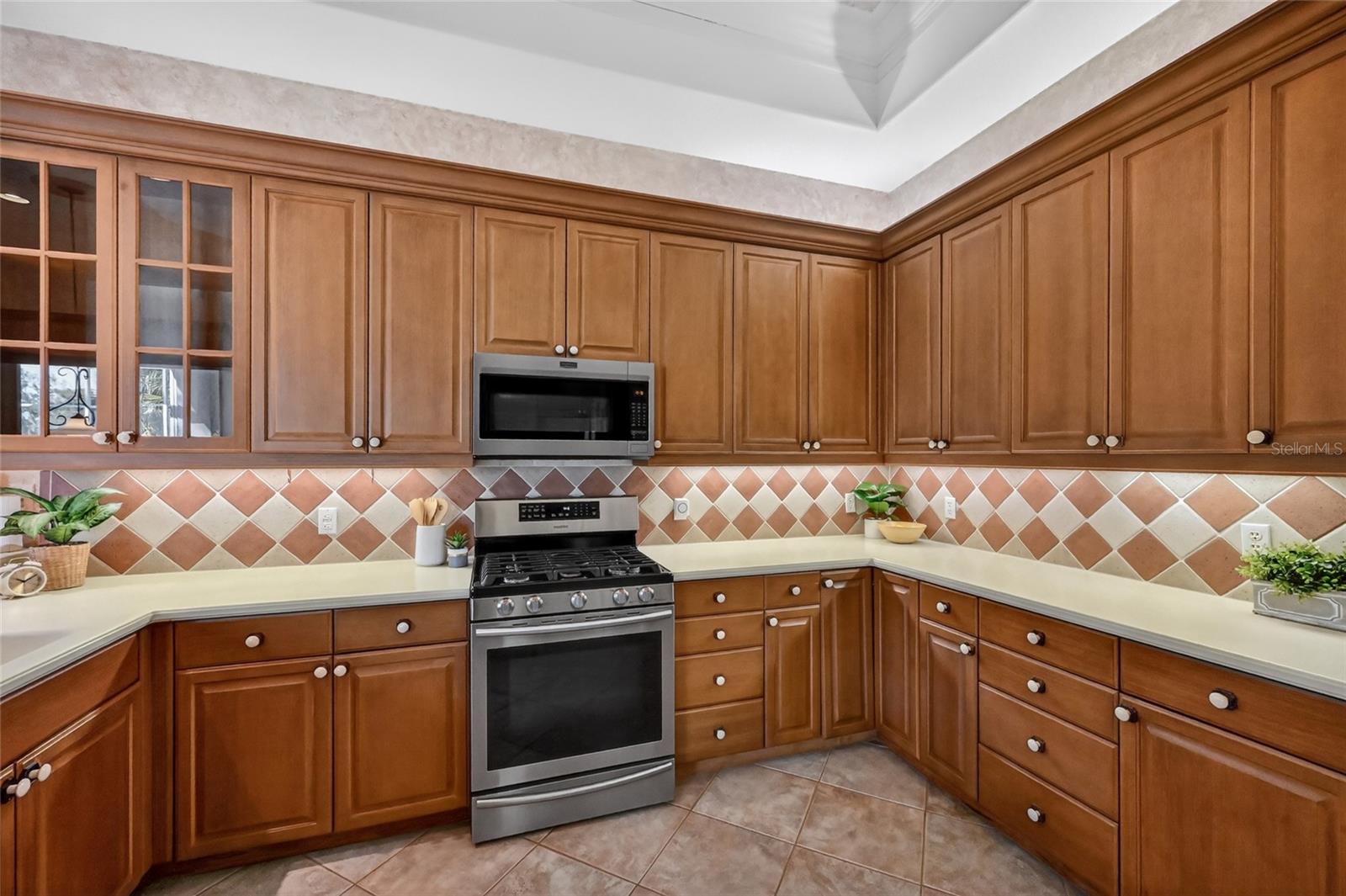 Image 8 of 78 For 5245 88th Street E