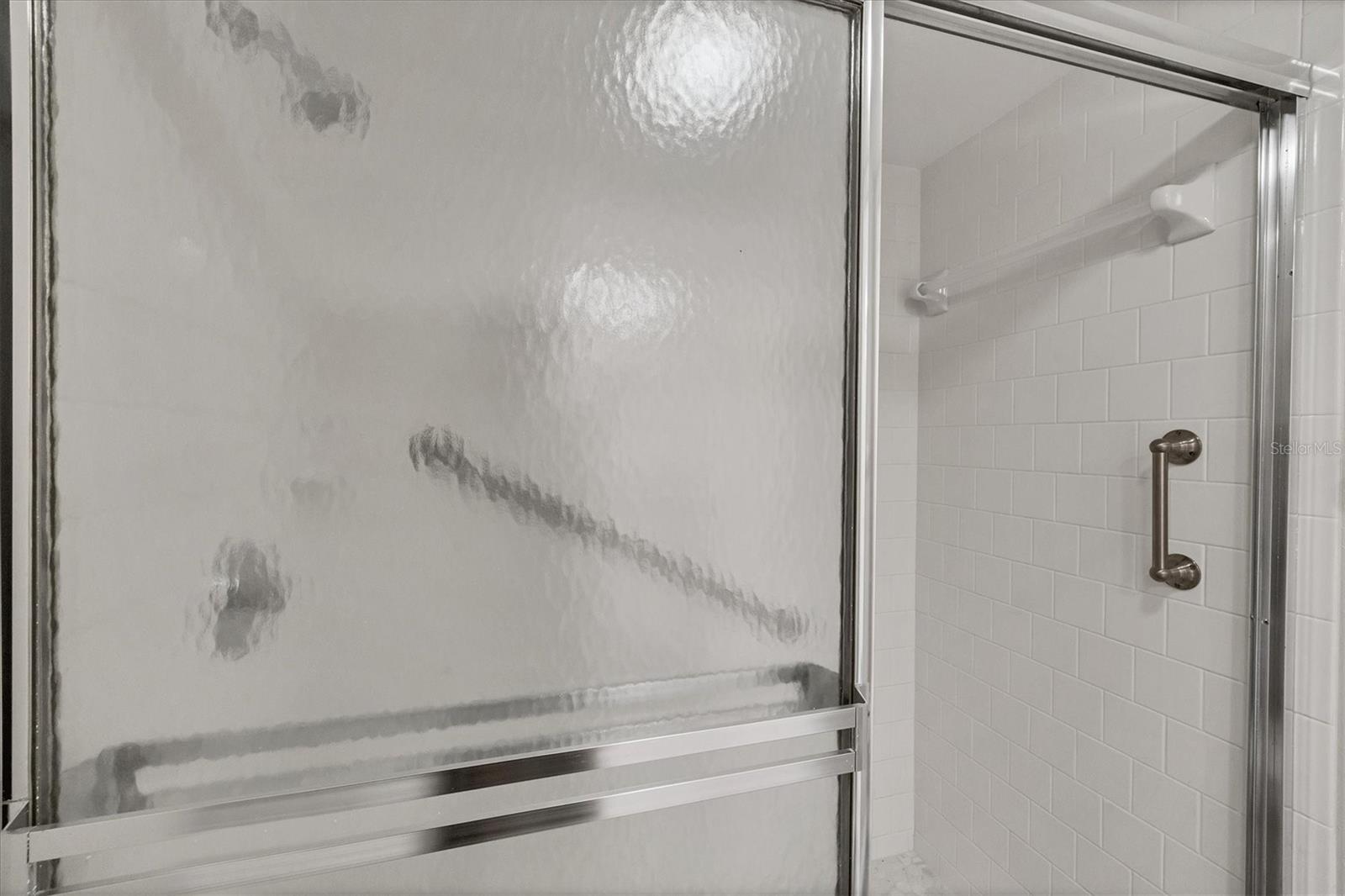 Image 18 of 28 For 1153 Edgewater Circle