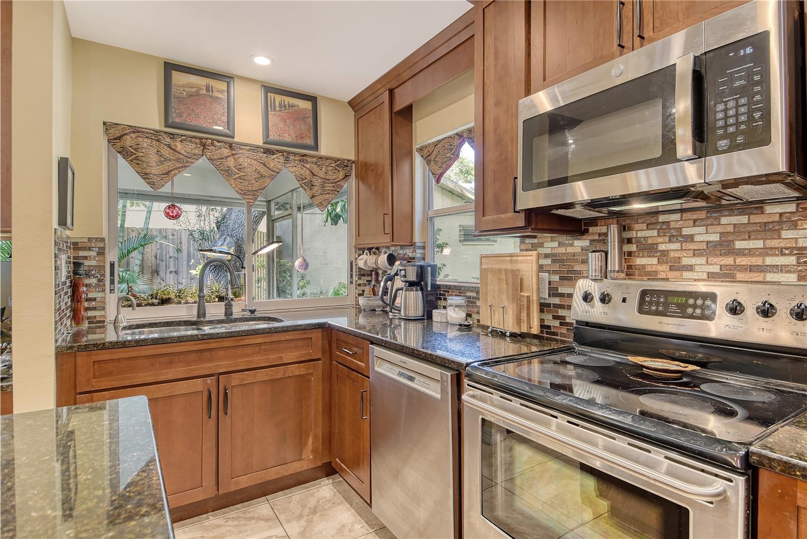 Image 19 of 57 For 4550 Chimney Creek Drive