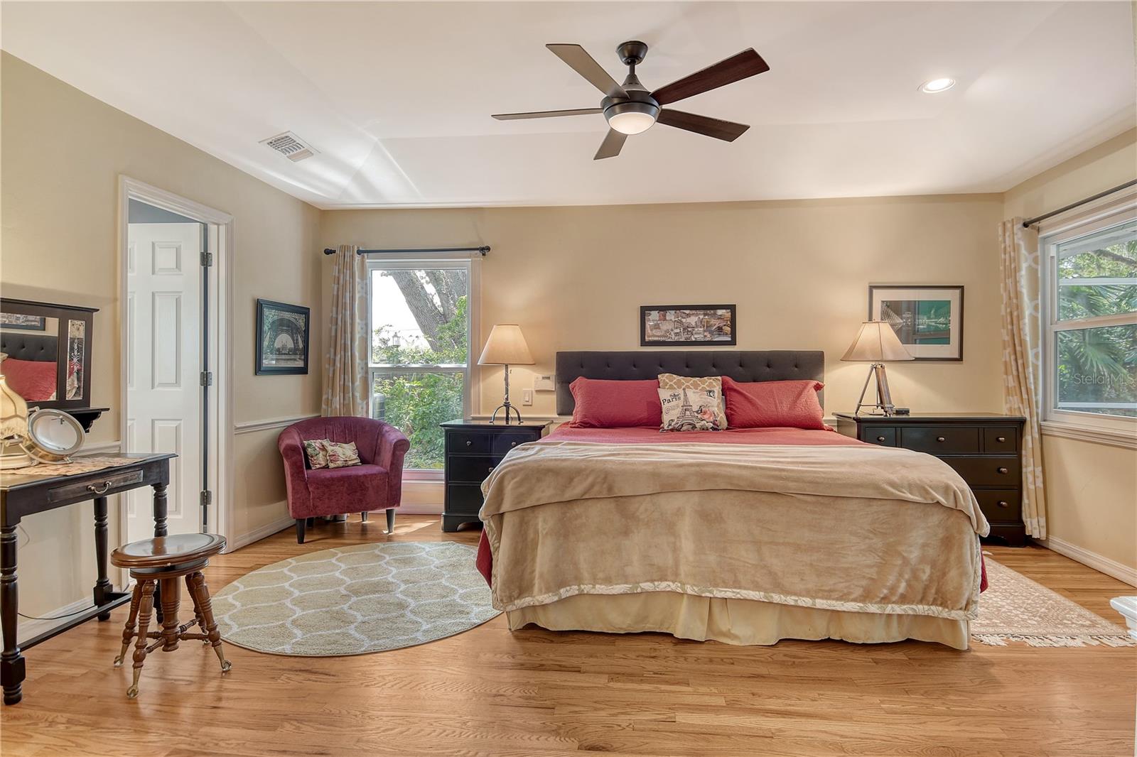 Image 26 of 57 For 4550 Chimney Creek Drive