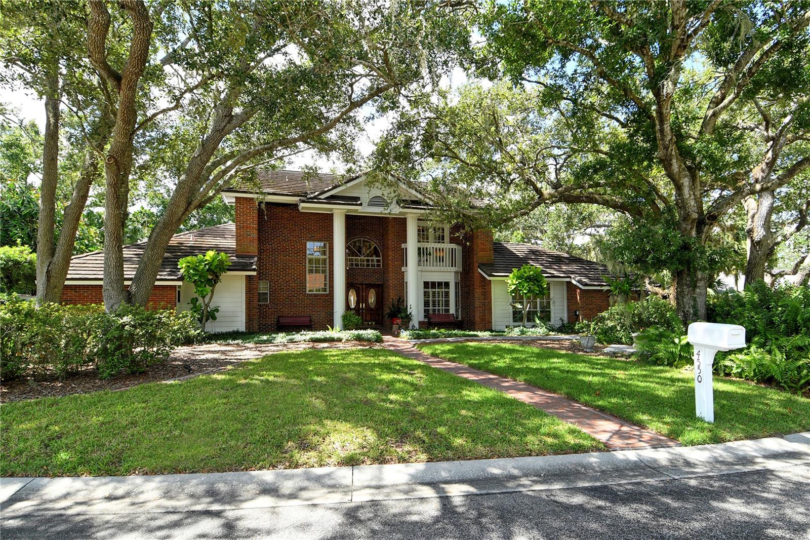 Image 4 of 57 For 4550 Chimney Creek Drive