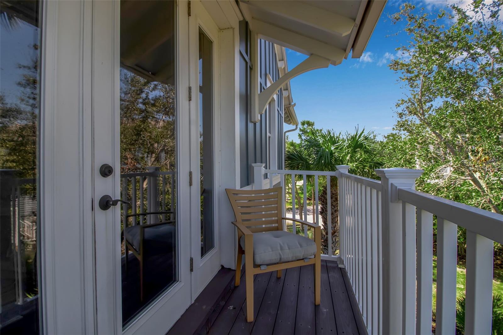 Image 10 of 99 For 321 Sapphire Lake Drive 202