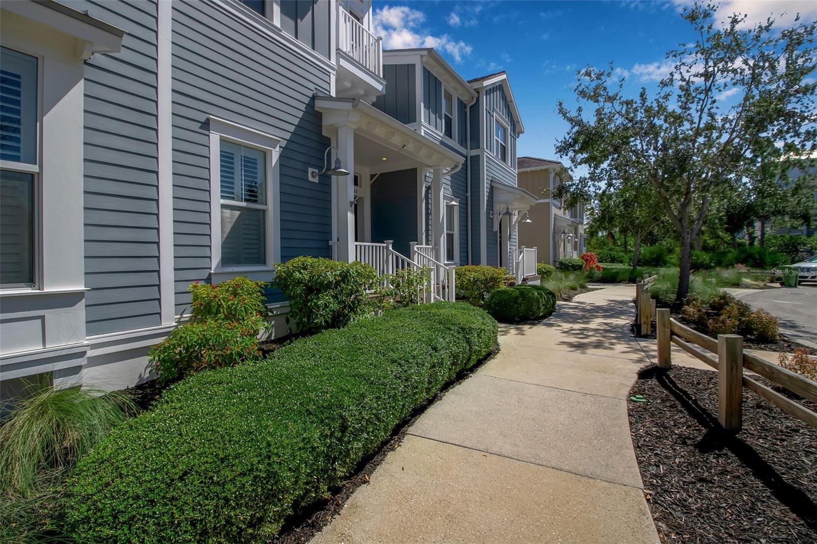 Image 17 of 99 For 321 Sapphire Lake Drive 202