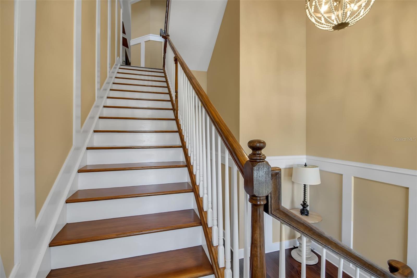 Image 26 of 99 For 321 Sapphire Lake Drive 202