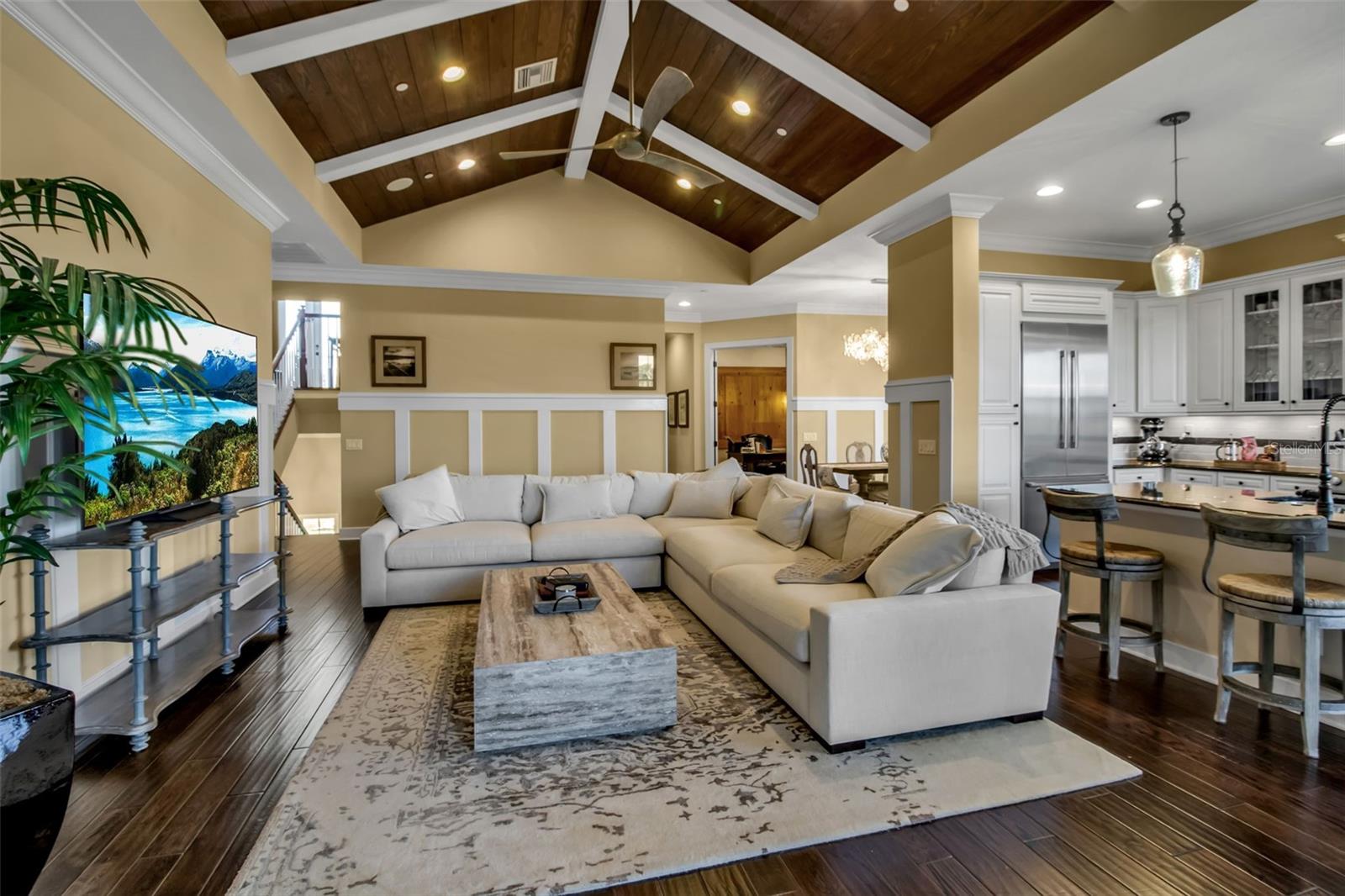 Image 34 of 99 For 321 Sapphire Lake Drive 202