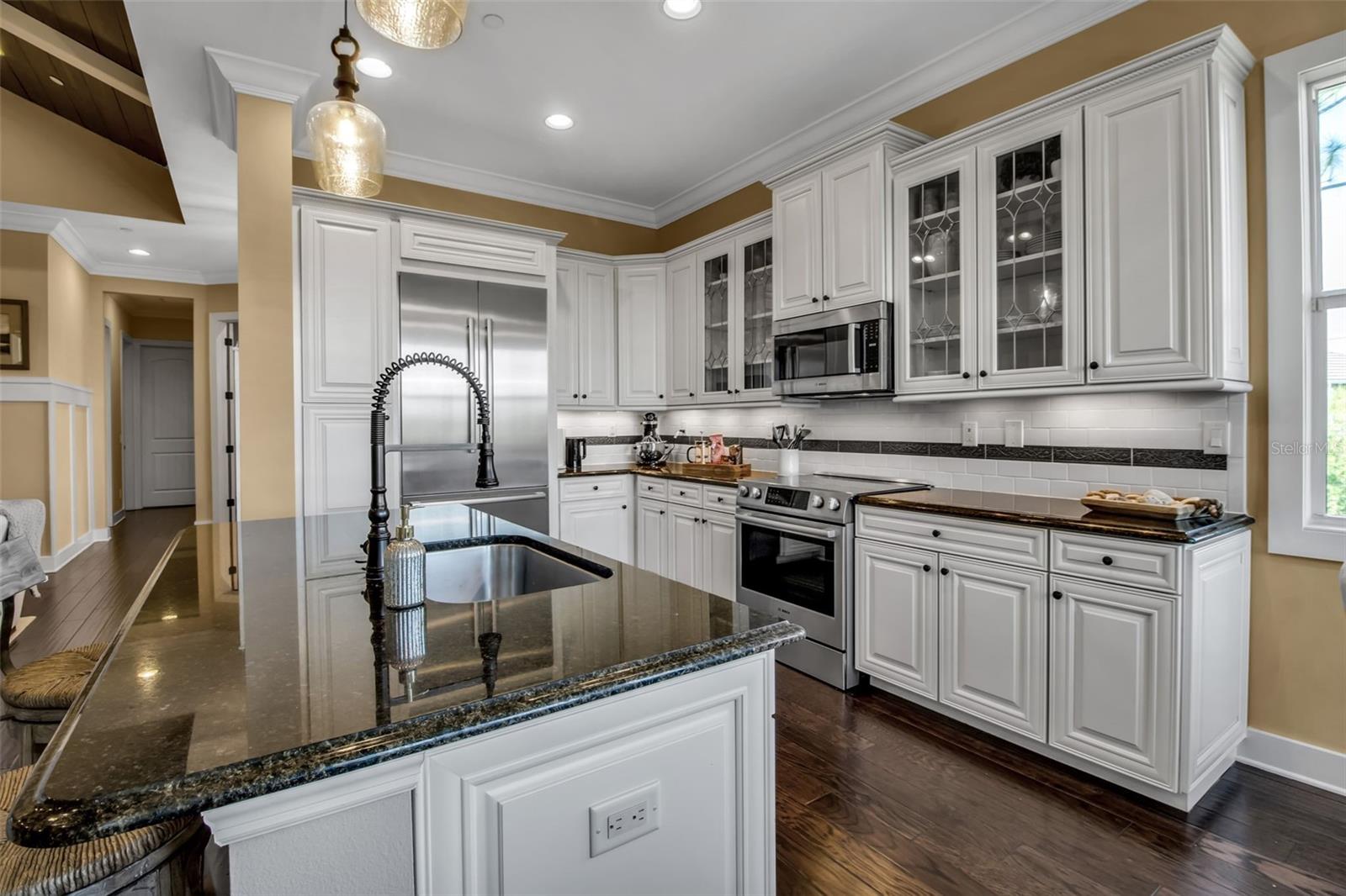 Image 43 of 99 For 321 Sapphire Lake Drive 202