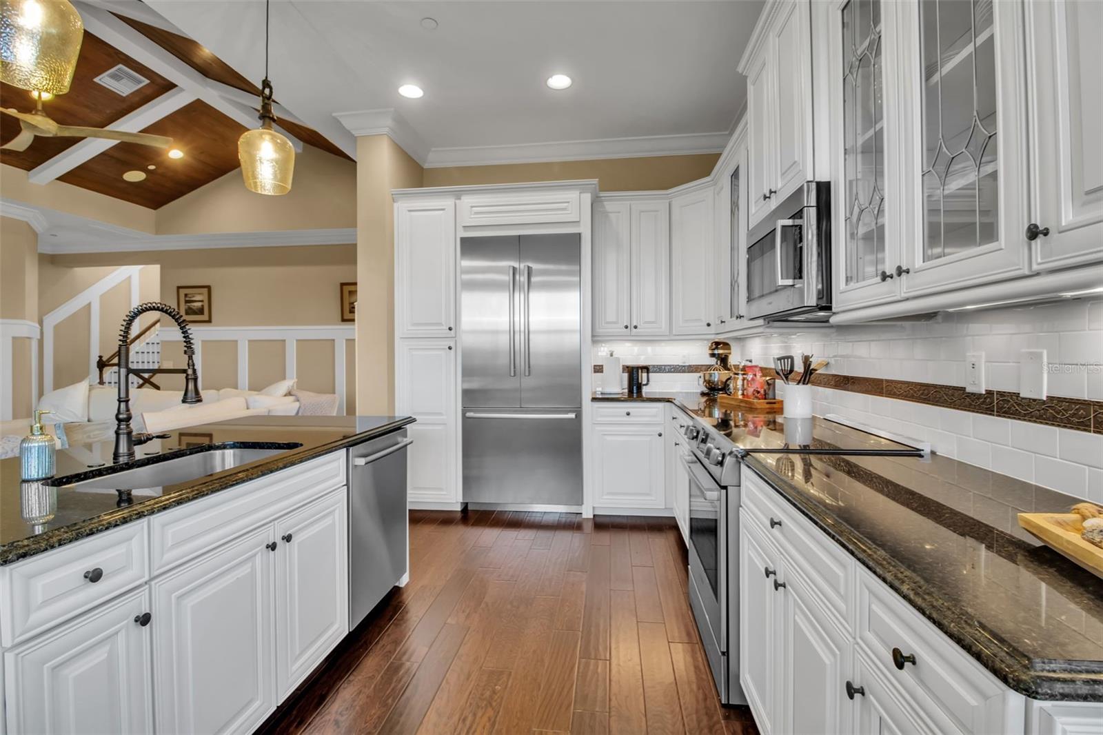 Image 46 of 99 For 321 Sapphire Lake Drive 202