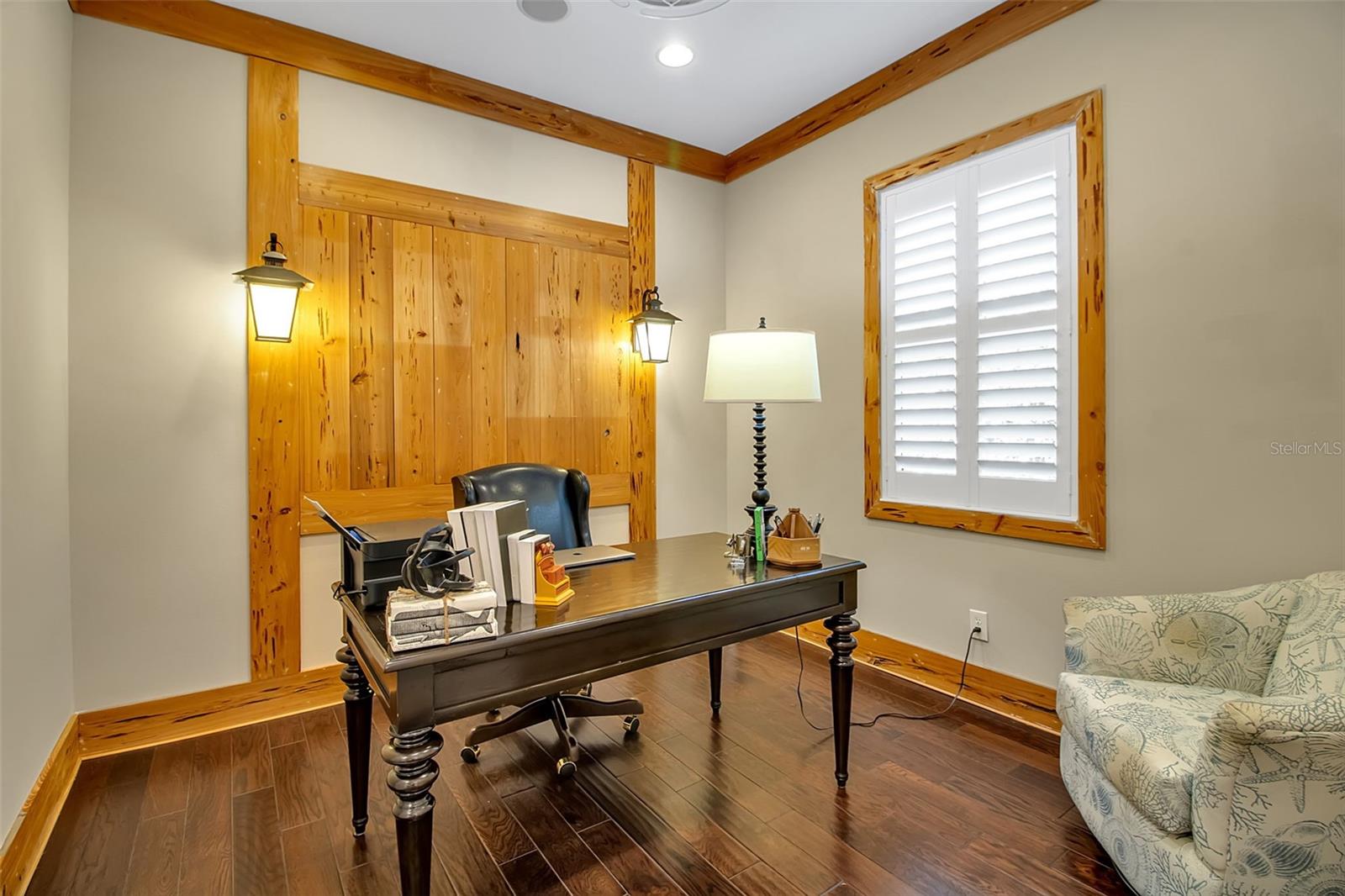 Image 52 of 99 For 321 Sapphire Lake Drive 202