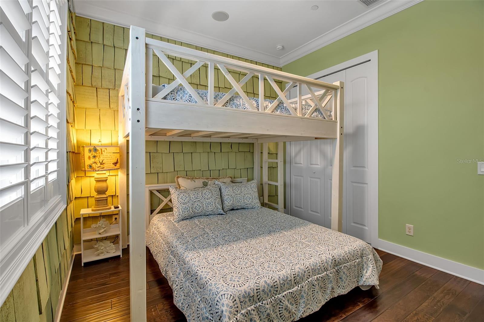 Image 55 of 99 For 321 Sapphire Lake Drive 202