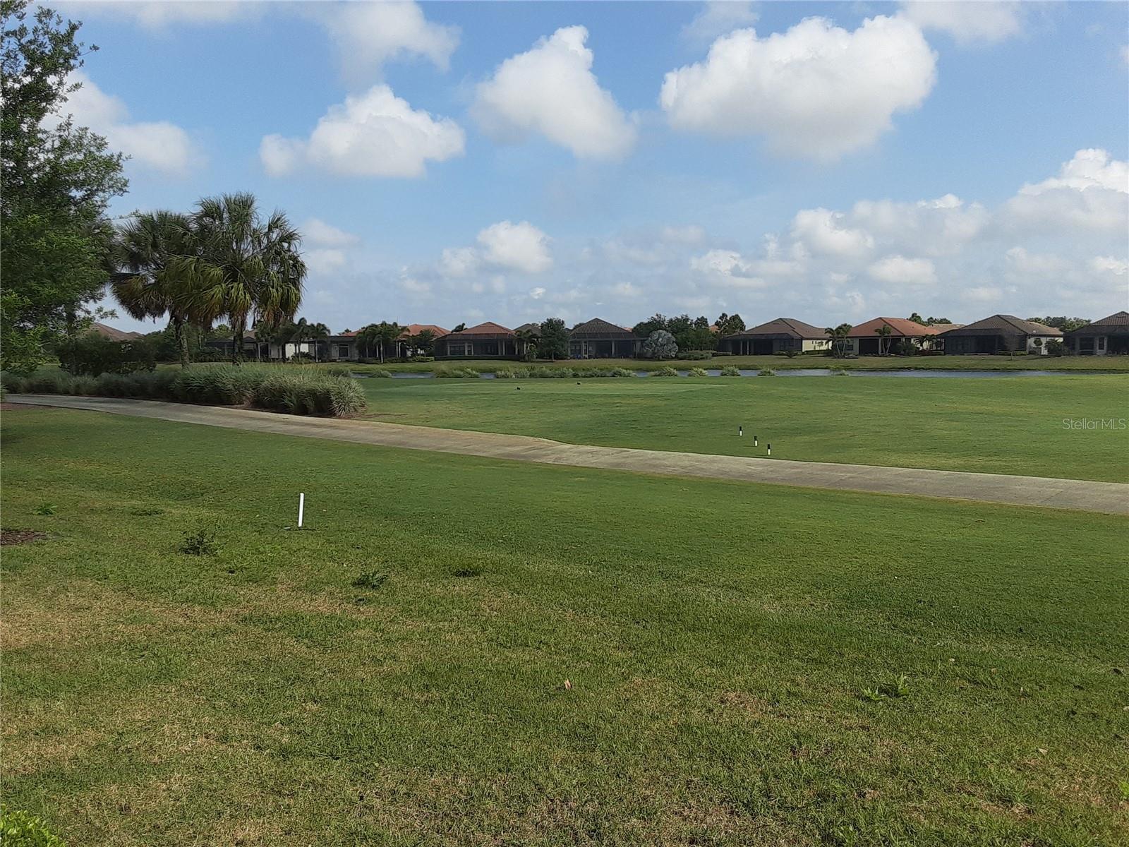 Image 15 of 38 For 13605 Messina Loop 104