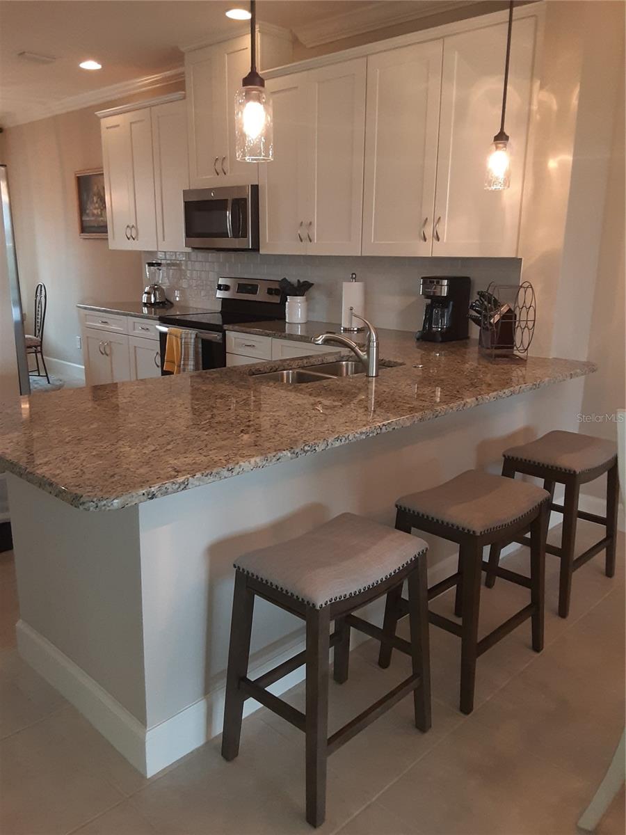 Image 9 of 38 For 13605 Messina Loop 104