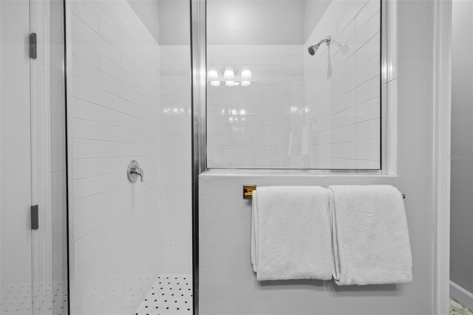Image 26 of 79 For 11769 Little River Way