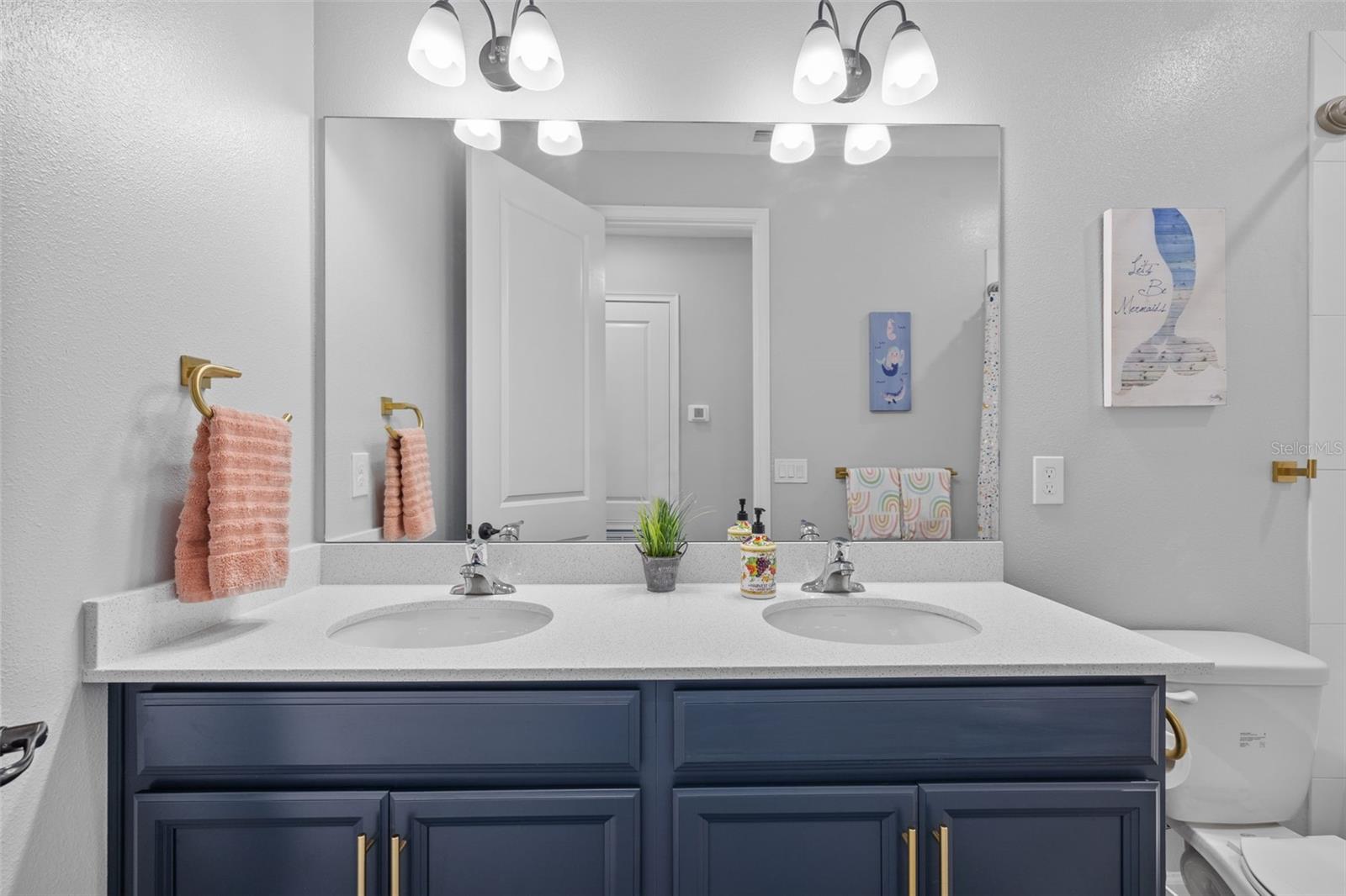 Image 31 of 79 For 11769 Little River Way