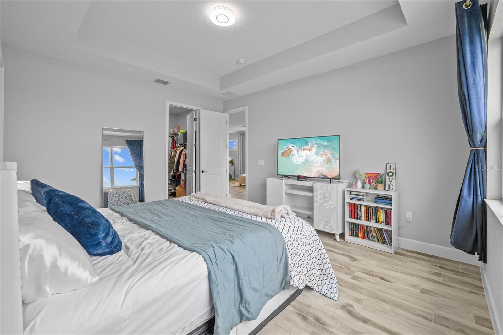 Image 38 of 79 For 11769 Little River Way