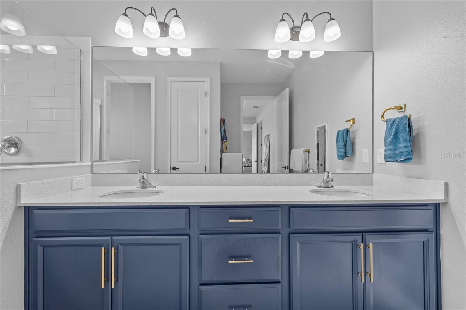 Image 41 of 79 For 11769 Little River Way