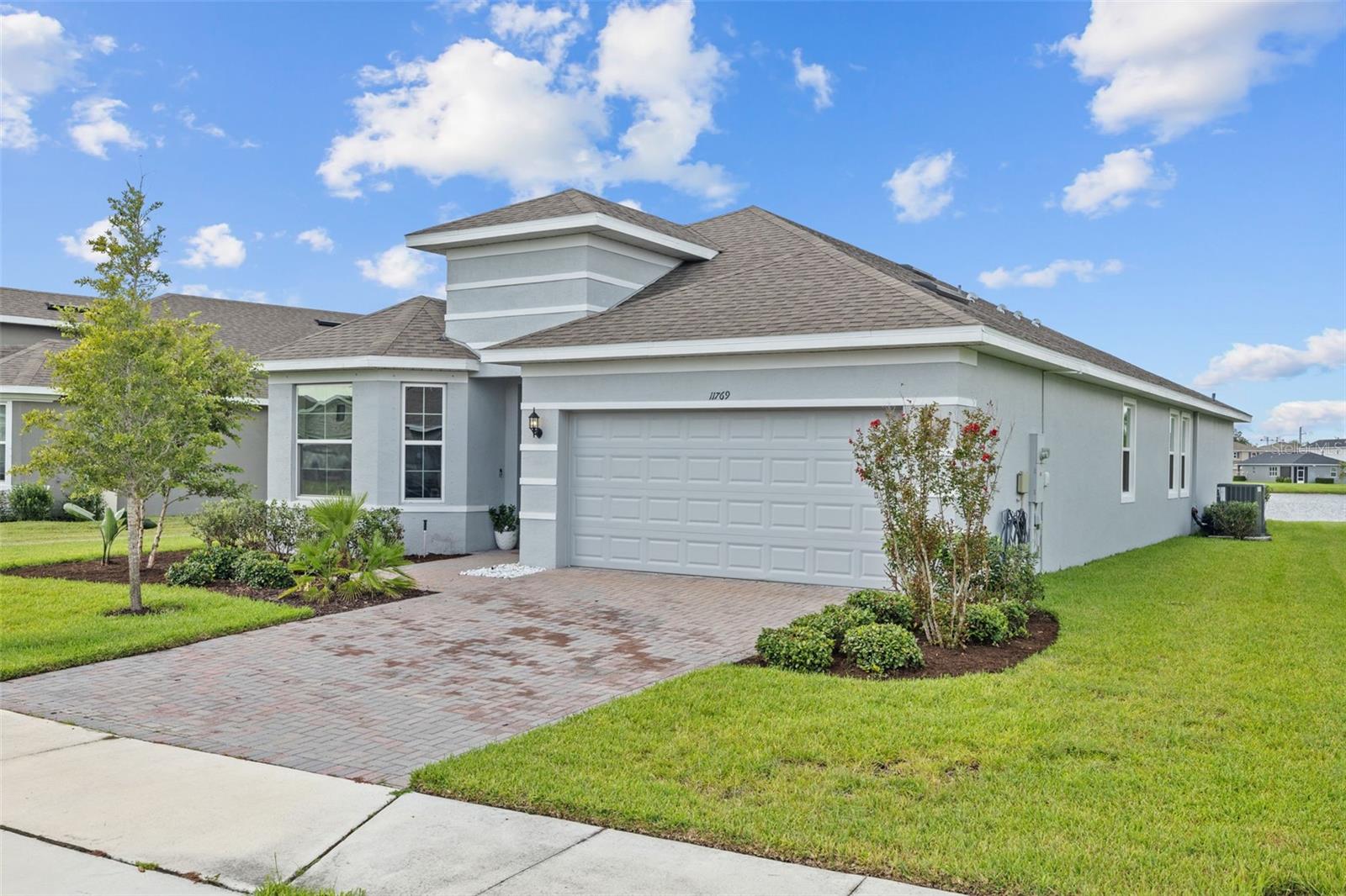 Image 8 of 79 For 11769 Little River Way
