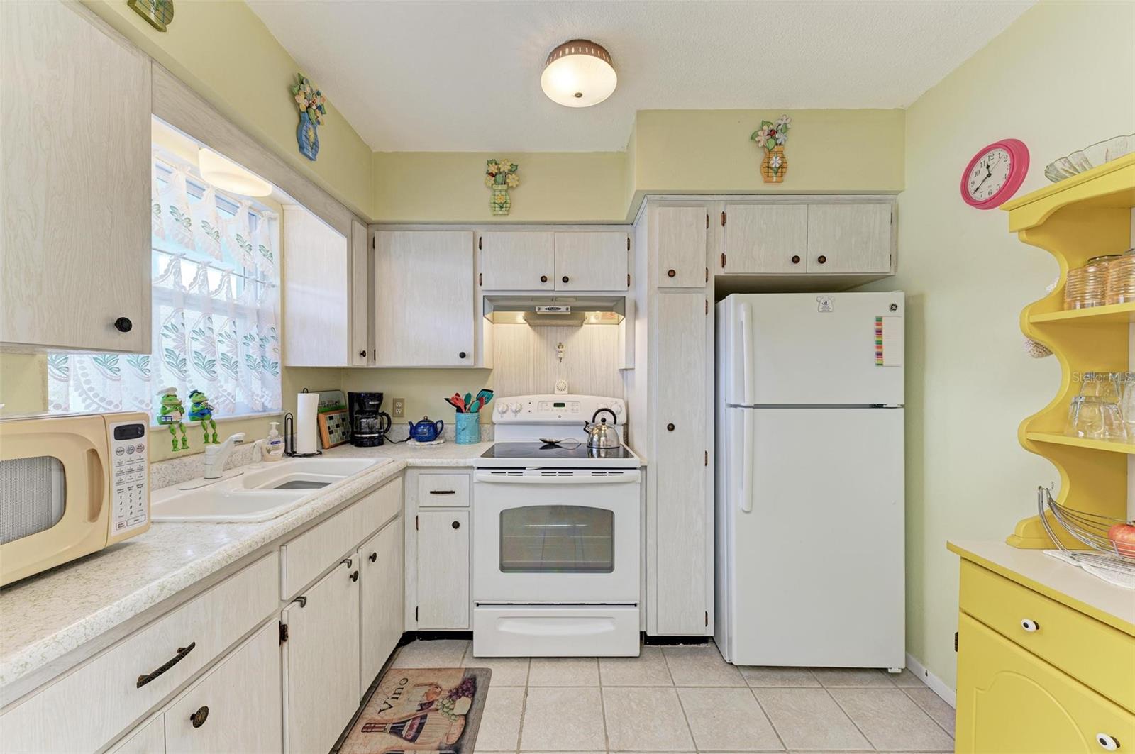 Image 13 of 43 For 611 Gulf Drive N D27