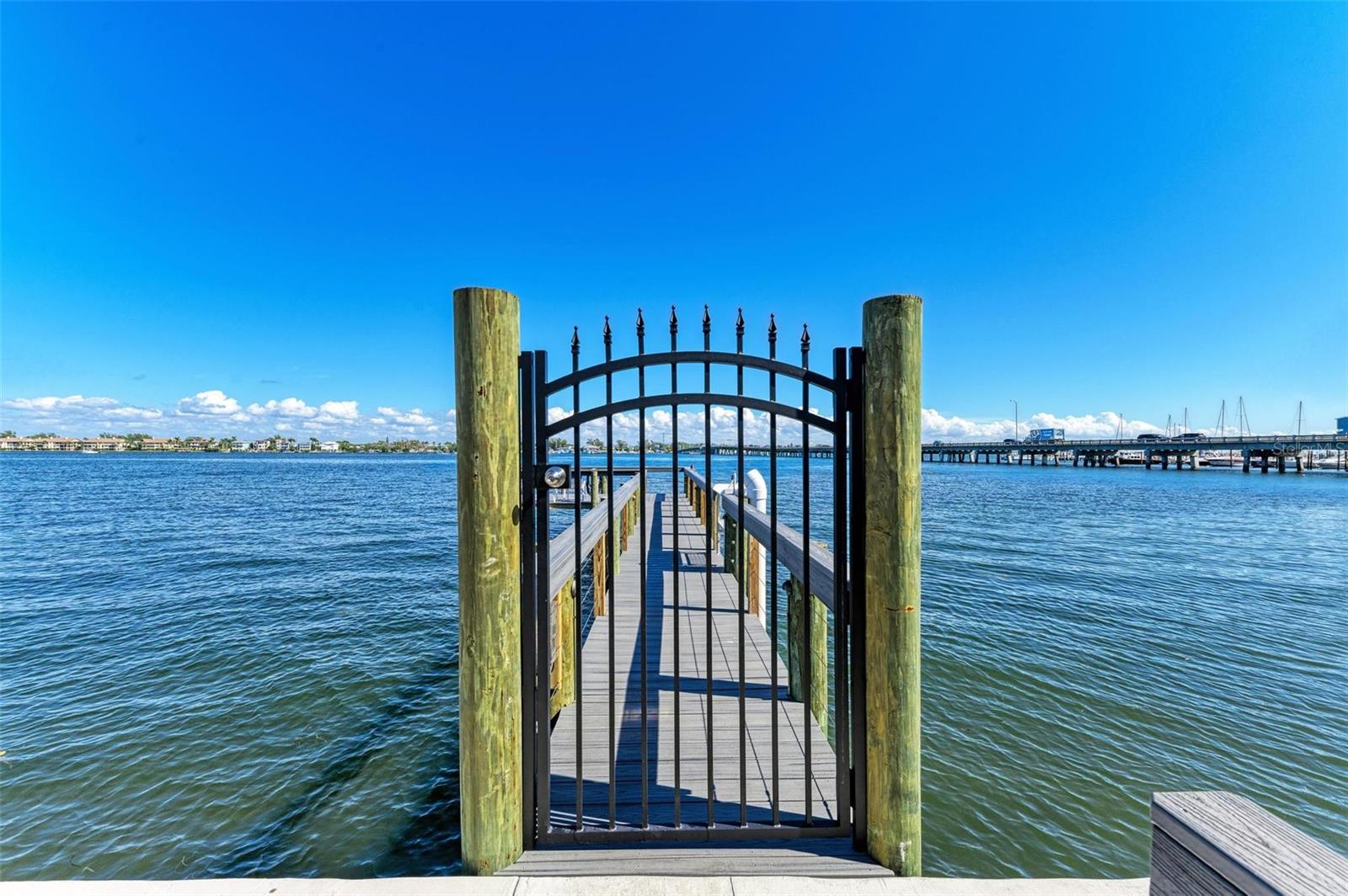 Image 5 of 43 For 611 Gulf Drive N D27